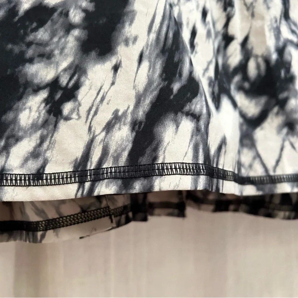 Lululemon Run: Pace Setter Skirt size 6 Great Granite Black Mojave Tan